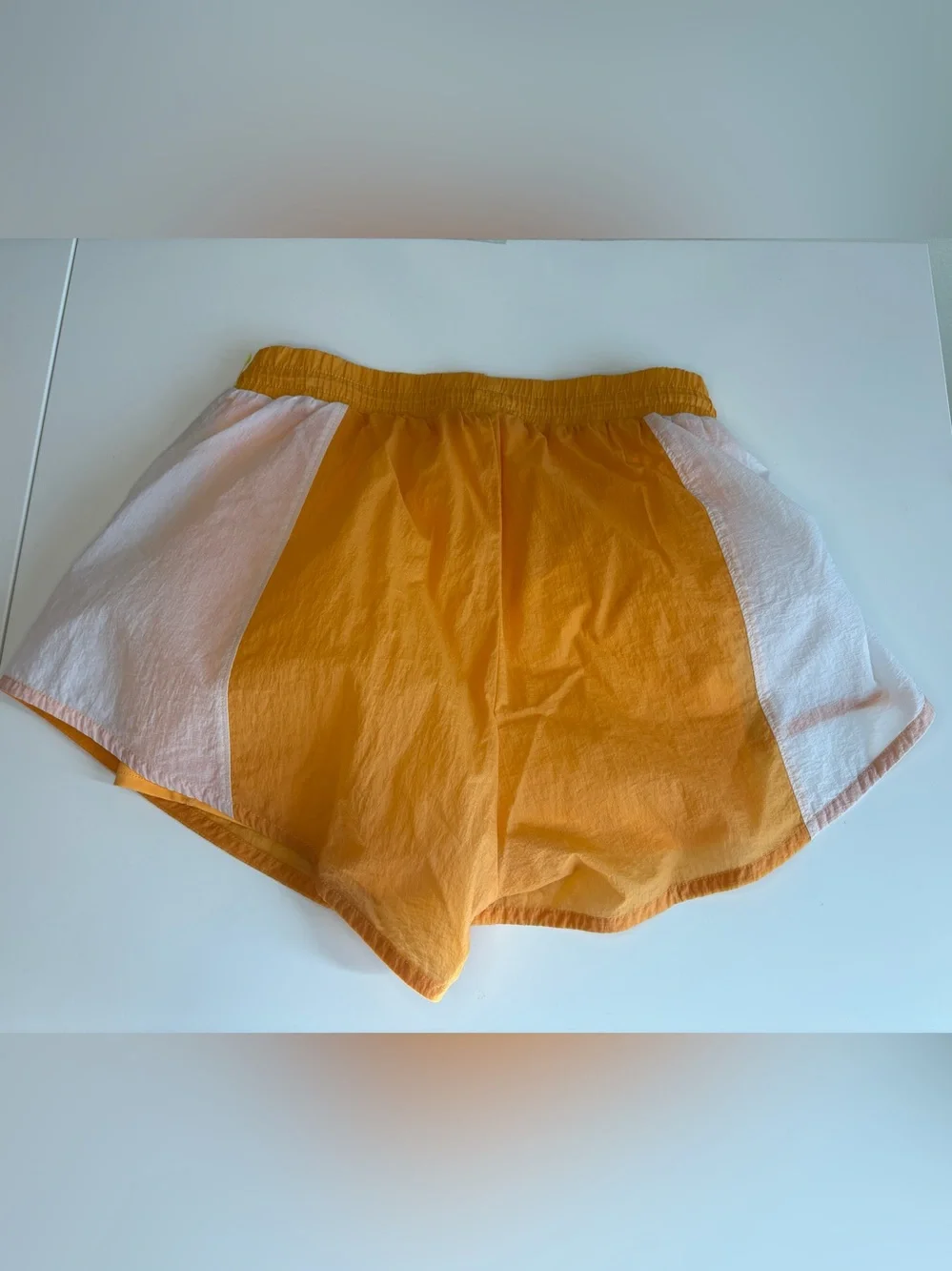 Gymshark Women’s Orange and White Athletic Shorts - Picture 8 of 11